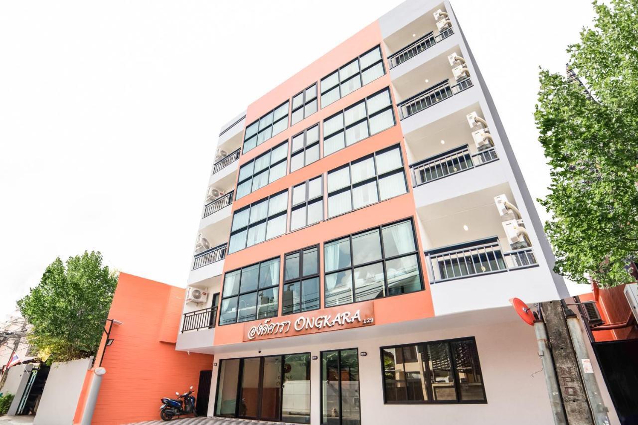 Ongkara Near Bts Thonglor Hotel Bangkok Luaran gambar