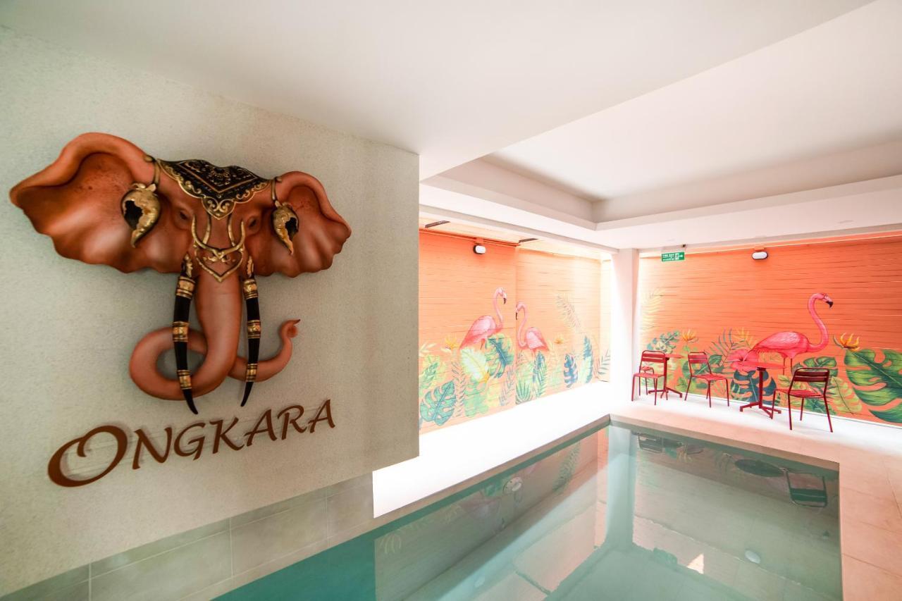 Ongkara Near Bts Thonglor Hotel Bangkok Luaran gambar